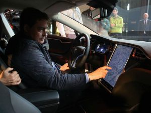Flota Class Taxi Bilbao - GPS de Tesla Modelo S 75 D Class Taxi Mercedes Bilbao
