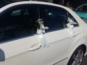 Detalle Floral en Vehículos Mercedes para Bodas en Bilbao